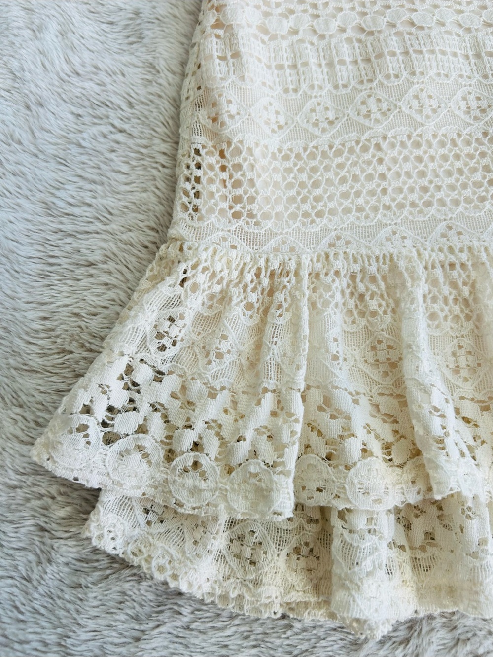 Vintage Forever 21 Babydoll Cream Lace Low Rise Miniskirt Size M - Picture 3 of 9